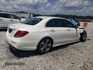 2017 Mercedes-Benz E 300 Luxury with VIN WDDZF4KB1HA148925, listed as a Copart auction lot 60001475 with 72,293 mi miles and Salvage title. Bid and sale history available at DreamBid. Image 3.