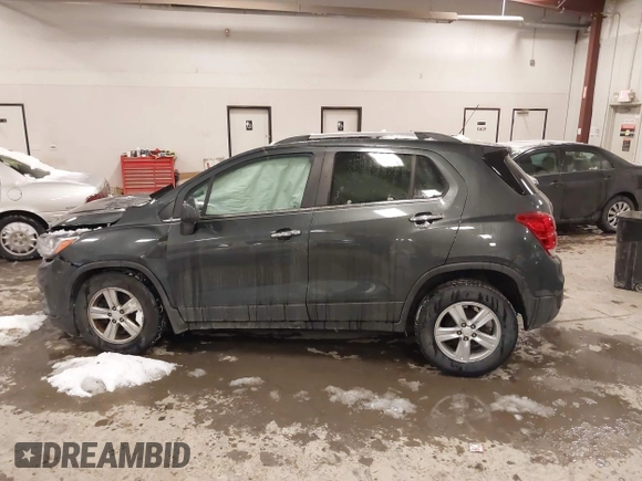 2019 Chevrolet Trax LT z VIN 3GNCJLSB9KL345048, wystawiony jako IAAI lot #41599824 z przebiegiem Nie podano mil oraz . Historia ofert i sprzedaży dostępna na DreamBid. Obrazek 14.