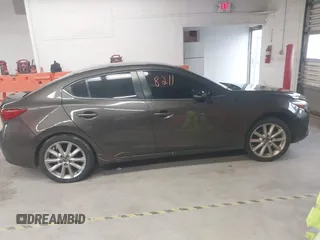 2017 Mazda 3 Touring z VIN JM1BN1V78H1142186, wystawiony jako IAAI lot #42508211 z przebiegiem 109 082 mil mil oraz . Historia ofert i sprzedaży dostępna na DreamBid. Obrazek 13.