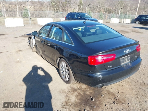 2014 Audi A6 Premium Plus z VIN WAUFGAFC5EN133941, wystawiony jako IAAI lot #41835479 z przebiegiem 68 911 mil mil oraz . Historia ofert i sprzedaży dostępna na DreamBid. Obrazek 3.