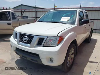 2021 Nissan Frontier SV z VIN 1N6ED0EA7MN705315, wystawiony jako IAAI lot #42080403 z przebiegiem 44 031 mil mil oraz . Historia ofert i sprzedaży dostępna na DreamBid. Obrazek 2.