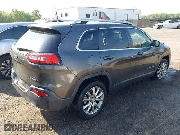 2018 Jeep Cherokee Limited с VIN 1C4PJLDB4JD572921, выставлен на аукционе IAAI как лот 42112382 с пробегом 102 700 миль миль и . История ставок и продаж доступна на DreamBid. Изображение 4.