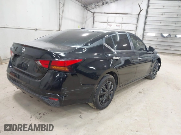 2020 Nissan Altima 2.5 S with VIN 1N4BL4BV7LC178691, listed as a IAAI auction lot 42137340 with 78,499 mi miles. Bid and sale history available at carsss.com. Image 4.