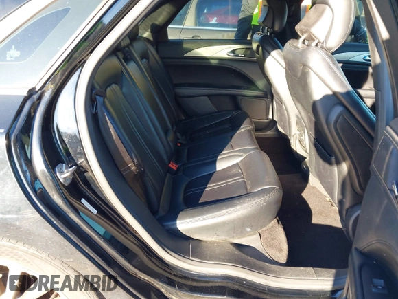 2017 Lincoln MKZ Hybrid Premiere with VIN 3LN6L5KU4HR614104, listed as a IAAI auction lot 41596582 with 188,969 mi miles. Bid and sale history available at carsss.com. Image 8.