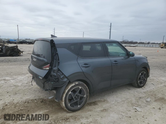 2024 Kia Soul EX with VIN KNDJ33AU5R7921312, listed as a Copart auction lot 46364945 with 7,408 mi miles and Salvage Title. Bid and sale history available at carsss.com. Image 3.