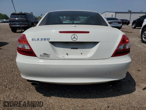 2007 Mercedes-Benz SLK 280 z VIN WDBWK54F97F147407, wystawiony jako Copart lot #51713315 z przebiegiem 83 872 mil mil oraz Szkoda całkowita • Salvage title. Historia ofert i sprzedaży dostępna na DreamBid. Obrazek 6.
