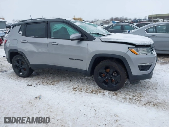 2019 Jeep Compass Latitude with VIN 3C4NJDBBXKT840382, listed as a IAAI auction lot 41592991 with Not provided miles and . Bid and sale history available at DreamBid. Image 13.