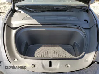 2024 Tesla Model Y Long Range with VIN 7SAYGDEE4RF990274, listed as a Copart auction lot 54239025 with 8,726 mi miles and Salvage title. Bid and sale history available at DreamBid. Image 11.