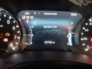 2023 Jeep Compass (RED) Edition z VIN 3C4NJDCN1PT569129, wystawiony jako IAAI lot #42407967 z przebiegiem 22 720 mil mil oraz . Historia ofert i sprzedaży dostępna na DreamBid. Obrazek 15.