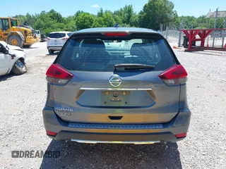 2018 Nissan Rogue S z VIN 5N1AT2MT7JC709659, wystawiony jako IAAI lot #42321508 z przebiegiem 129 977 mil mil oraz . Historia ofert i sprzedaży dostępna na DreamBid. Obrazek 16.