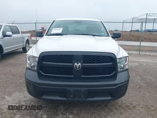 2023 Ram 1500 Tradesman z VIN 1C6RR6FG9PS527089, wystawiony jako IAAI lot #42261047 z przebiegiem 20 684 mil mil oraz . Historia ofert i sprzedaży dostępna na DreamBid. Obrazek 12.