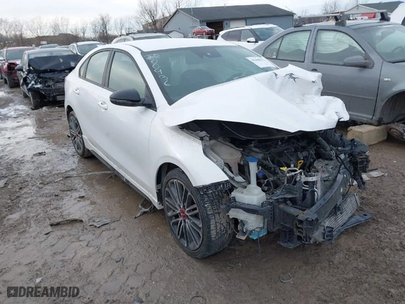 2022 Kia Forte GT with VIN 3KPF44AC8NE493620, listed as a IAAI auction lot 41448375 with 92,552 mi miles. Bid and sale history available at carsss.com. Image 1.
