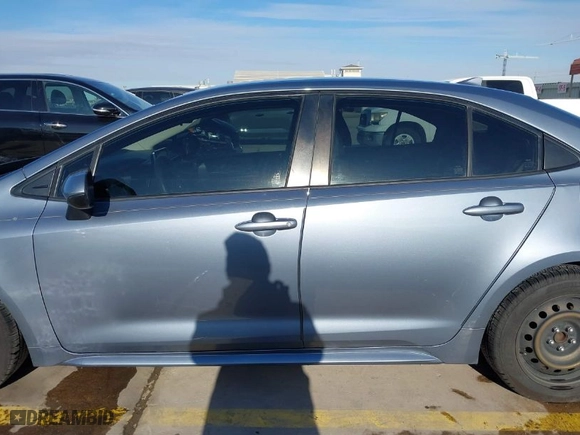 2021 Toyota Corolla LE with VIN JTDEPMAE8MJ143586, listed as a IAAI auction lot 41247100 with 74,567 mi miles. Bid and sale history available at carsss.com. Image 14.