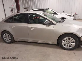 2013 Chevrolet Cruze LS with VIN 1G1PA5SG4D7239463, listed as a IAAI auction lot 41718052 with 105,347 mi miles. Bid and sale history available at carsss.com. Image 13.