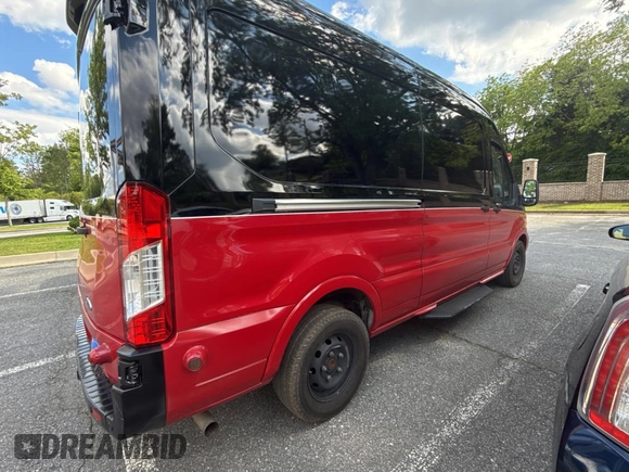 2020 Ford Transit Cargo with VIN 1FTBR1C82LKB19778, listed as a Copart auction lot 56050145 with 62,939 mi miles and Clean Title. Bid and sale history available at DreamBid. Image 4.