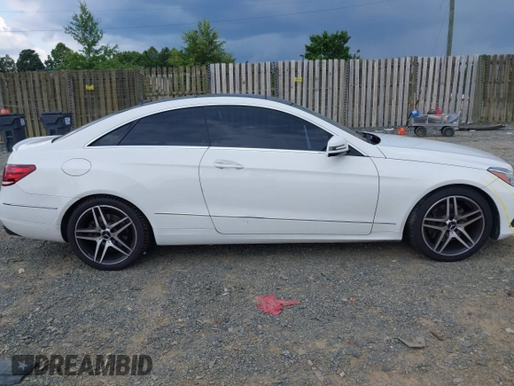 2014 Mercedes-Benz E 350 with VIN WDDKJ8JB7EF258210, listed as a IAAI auction lot 42632492 with 127,556 mi miles and . Bid and sale history available at DreamBid. Image 14.