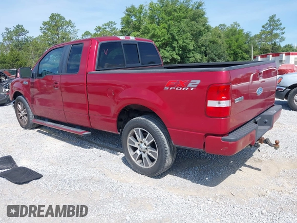 2007 Ford F-150 XL z VIN 1FTPX12V37NA85082, wystawiony jako IAAI lot #42354278 z przebiegiem 224 236 mil mil oraz . Historia ofert i sprzedaży dostępna na DreamBid. Obrazek 3.