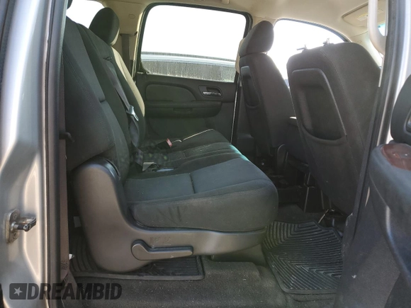 2011 Chevrolet Suburban LS with VIN 1GNSCHE03BR292854, listed as a Copart auction lot 82693424 with 187,104 mi miles and Salvage Title. Bid and sale history available at carsss.com. Image 12.