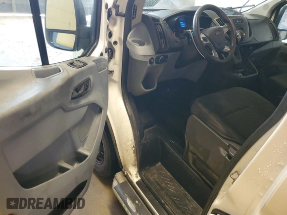 2018 Ford Transit z VIN 1FTYR1ZM8JKA89150, wystawiony jako Copart lot #51192365 z przebiegiem 154 597 mil mil oraz Czysty tytuł • Clean title. Historia ofert i sprzedaży dostępna na DreamBid. Obrazek 8.