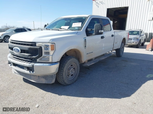 2020 Ford Super Duty F-250 SRW XL with VIN 1FT7W2BT4LEC30180, listed as a IAAI auction lot 41676405 with 136,645 mi miles. Bid and sale history available at carsss.com. Image 17.