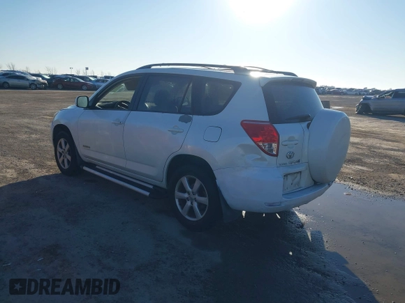 2007 Toyota RAV4 Limited with VIN JTMZD31V275050998, listed as a IAAI auction lot 41657967 with 217,646 mi miles. Bid and sale history available at carsss.com. Image 3.