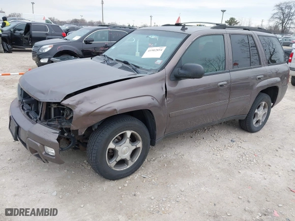 2008 Chevrolet TrailBlazer LT w/1LT with VIN 1GNDS13S182228241, listed as a IAAI auction lot 41902854 with 176,884 mi miles. Bid and sale history available at carsss.com. Image 2.