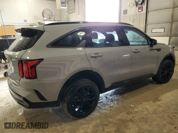 2022 Kia Sorento SX with VIN 5XYRKDLF6NG117950, listed as a Copart auction lot 47525465 with 28,680 mi miles and Salvage Title. Bid and sale history available at carsss.com. Image 3.