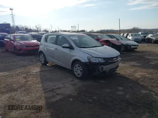 2020 Chevrolet Sonic LT with VIN 1G1JG6SB5L4117614, listed as a IAAI auction lot 41655200 with 70,104 mi miles and . Bid and sale history available at DreamBid. Image 1.