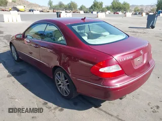 2009 Mercedes-Benz CLK 350 z VIN WDBTJ56H89F263852, wystawiony jako IAAI lot #42296657 z przebiegiem 165 044 mil mil oraz . Historia ofert i sprzedaży dostępna na DreamBid. Obrazek 3.