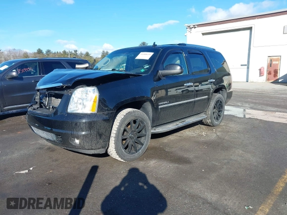 2014 GMC Yukon Denali with VIN 1GKS2EEF9ER140584, listed as a IAAI auction lot 41688659 with 81,995 mi miles. Bid and sale history available at carsss.com. Image 17.