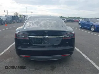 2014 Tesla Model S 60 with VIN 5YJSA1H13EFP33693, listed as a IAAI auction lot 42132094 with Not Provided miles and . Bid and sale history available at DreamBid. Image 15.