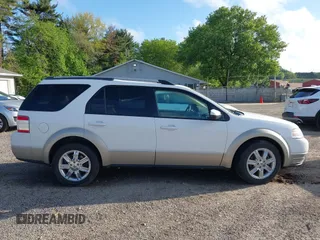 2008 Ford Taurus X Eddie Bauer z VIN 1FMDK07WX8GA15996, wystawiony jako IAAI lot #42221226 z przebiegiem 137 102 mil mil oraz . Historia ofert i sprzedaży dostępna na DreamBid. Obrazek 13.