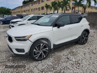 2020 Volvo XC40 R-Design with VIN YV4162UM3L2243416, listed as a Copart auction lot 66294075 with 37,487 mi miles and Clean title. Bid and sale history available at DreamBid. Image 1.