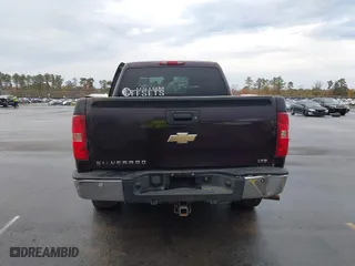 2008 Chevrolet Silverado 1500 LT w/1LT with VIN 2GCEK13J581272649, listed as a IAAI auction lot 41045998 with 198,008 mi miles. Bid and sale history available at carsss.com. Image 16.