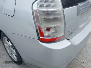 2008 Toyota Prius z VIN JTDKB20U887696773, wystawiony jako IAAI lot #42211033 z przebiegiem 198 538 mil mil oraz . Historia ofert i sprzedaży dostępna na DreamBid. Obrazek 6.