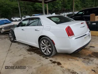 2018 Chrysler 300 Limited z VIN 2C3CCAEG7JH314035, wystawiony jako Copart lot #56311455 z przebiegiem 130 490 mil mil oraz Szkody całkowita. Historia ofert i sprzedaży dostępna na DreamBid. Obrazek 2.