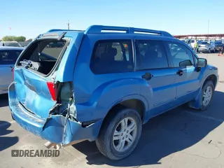 2005 Mitsubishi Endeavor LS with VIN 4A4MM21S45E005223, listed as a IAAI auction lot 40828218 with 148,661 mi miles. Bid and sale history available at carsss.com. Image 4.