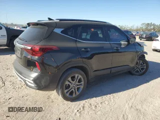 2021 Kia Seltos S with VIN KNDEU2AA8M7105024, listed as a Copart auction lot 49889825 with 61,665 mi miles and Salvage Title. Bid and sale history available at DreamBid. Image 3.