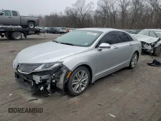 2013 Lincoln MKZ with VIN 3LN6L2GKXDR802206, listed as a Copart auction lot 84380584 with 225,470 mi miles and Salvage Title. Bid and sale history available at DreamBid. Image 1.