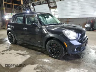 2014 MINI Countryman S z VIN WMWZC5C54EWP38954, wystawiony jako Copart lot #56455545 z przebiegiem 127 815 mil mil oraz Tytuł czysty. Historia ofert i sprzedaży dostępna na DreamBid. Obrazek 4.