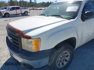 2011 GMC Sierra 1500 Work Truck z VIN 1GTN1TEX9BZ144476, wystawiony jako IAAI lot #41792258 z przebiegiem 322 721 mil mil oraz . Historia ofert i sprzedaży dostępna na DreamBid. Obrazek 6.