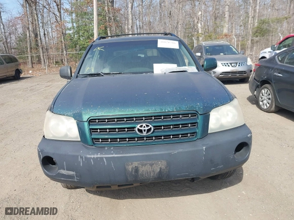 2001 Toyota Highlander with VIN JTEGF21A210024068, listed as a IAAI auction lot 41821786 with 317,494 mi miles. Bid and sale history available at carsss.com. Image 12.