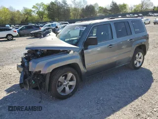 2011 Jeep Patriot Latitude with VIN 1J4NT1GB4BD208737, listed as a Copart auction lot 53394255 with 60,959 mi miles and Salvage Title. Bid and sale history available at carsss.com. Image 1.