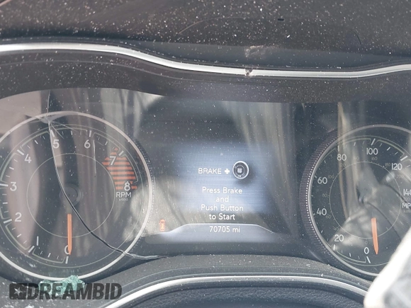 2019 Jeep Cherokee Trailhawk Elite with VIN 1C4PJMBX8KD305108, listed as a IAAI auction lot 41763970 with 70,705 mi miles. Bid and sale history available at carsss.com. Image 7.