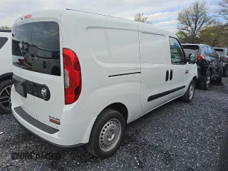 2022 Ram ProMaster City Cargo Tradesman with VIN ZFBHRFAB7N6W23585, listed as a Copart auction lot 52555425 with 35,453 mi miles and Salvage Title. Bid and sale history available at DreamBid. Image 3.