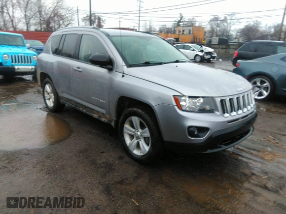 2016 Jeep Compass Sport with VIN 1C4NJDBB0GD520971, listed as a IAAI auction lot 41931731 with 124,038 mi miles and . Bid and sale history available at carsss.com. Image 1.
