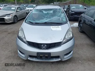 2013 Honda Fit Sport с VIN JHMGE8H59DC067410, выставлен на аукционе IAAI как лот 42319096 с пробегом 149 779 миль миль и . История ставок и продаж доступна на DreamBid. Изображение 12.