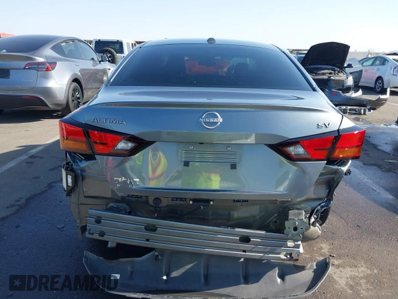 2023 Nissan Altima SV z VIN 1N4BL4DV3PN353476, wystawiony jako IAAI lot #42259077 z przebiegiem 26 201 mil mil oraz . Historia ofert i sprzedaży dostępna na DreamBid. Obrazek 17.