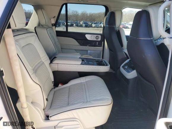 2021 Lincoln Navigator L Black Label with VIN 5LMJJ3TT3MEL03929, listed as a Copart auction lot 88942155 with 55,633 mi miles and Salvage Title. Bid and sale history available at carsss.com. Image 11.