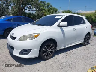 2010 Toyota Matrix z VIN 2T1KU4EE8AC250621, wystawiony jako IAAI lot #42299900 z przebiegiem 149 194 mil mil oraz . Historia ofert i sprzedaży dostępna na DreamBid. Obrazek 2.